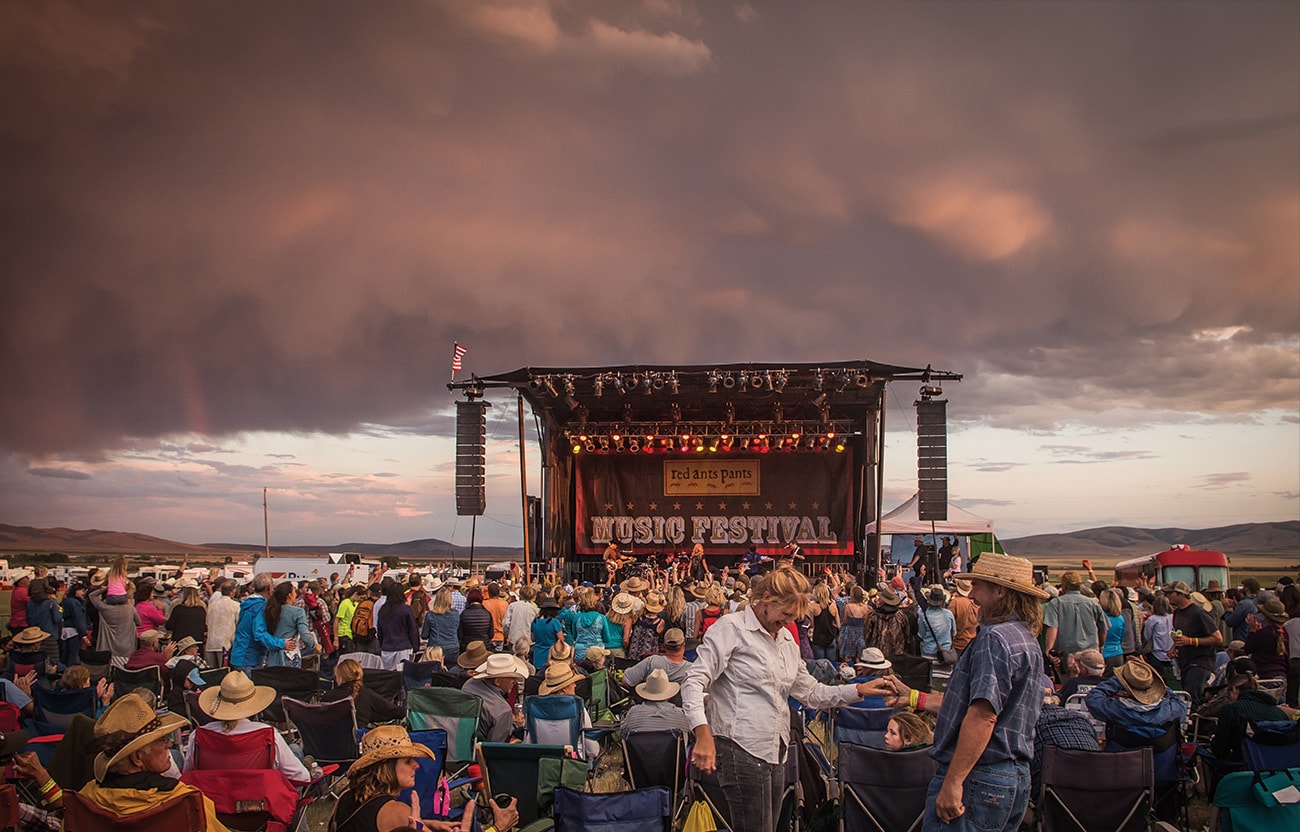 Under the big store sky fest