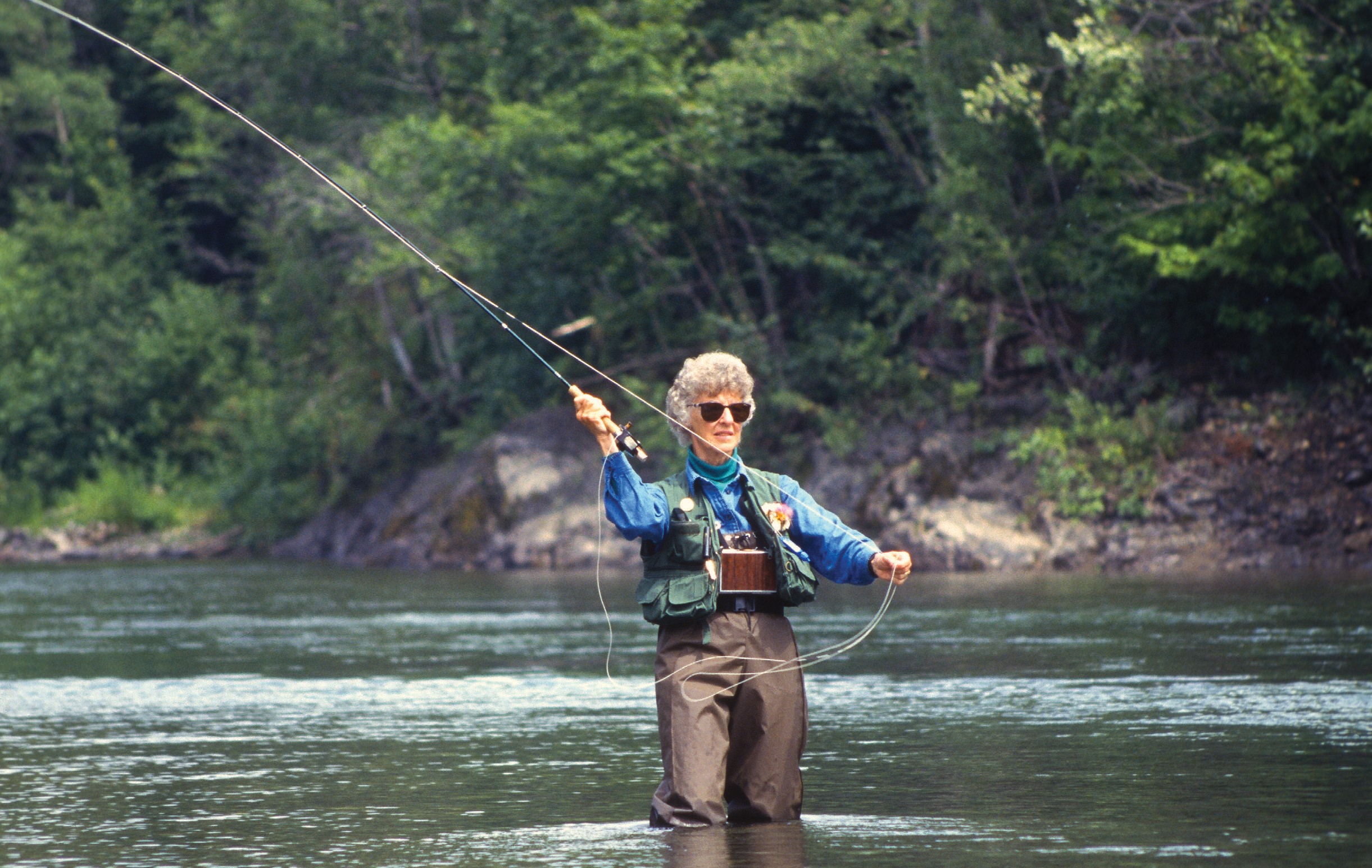 Trout Fisherman: Live and Fly Fishing [VHS] [1997]: : Movies & TV  Shows